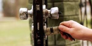 DOOR LOCK REPAIR adel