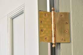 REPAIR DOOR HINDGES ADEL