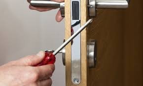BROKEN LOCK adel